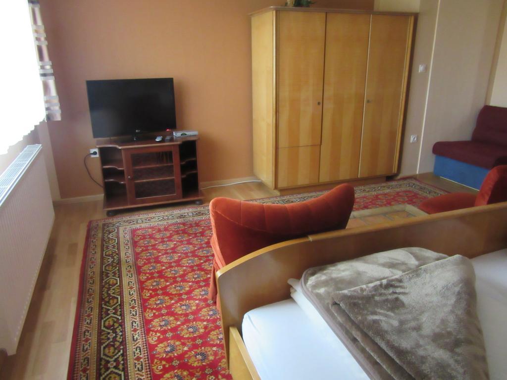 Hotel Restaurant Jonkhans Рес Экстерьер фото